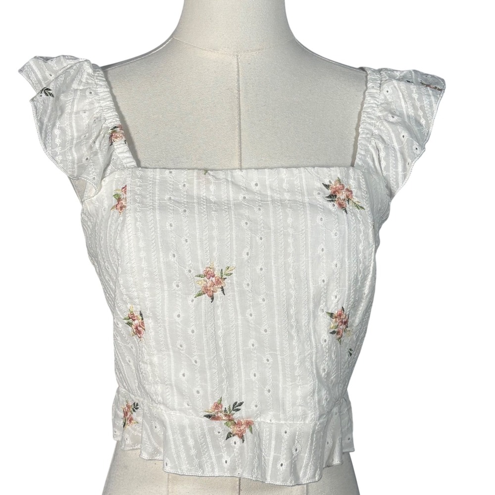 Kirious Los Angeles White Eyelet Floral Embroidered Open Tie Crop Top Medium